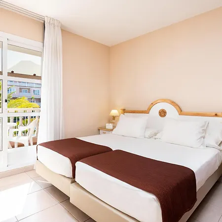 Aparthotel El Duque 4*