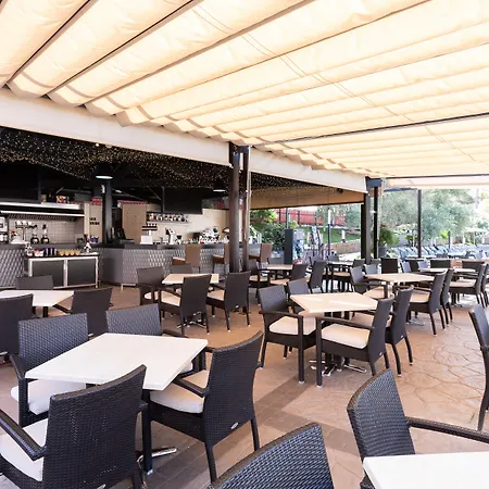 アパート El Duque アデヘ