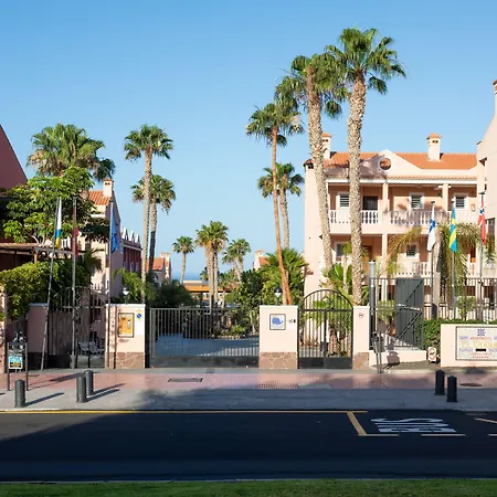 El Duque 4* アデヘ