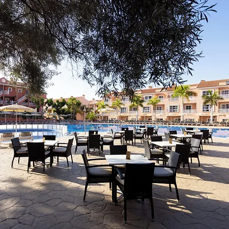 El Duque アパート アデヘ